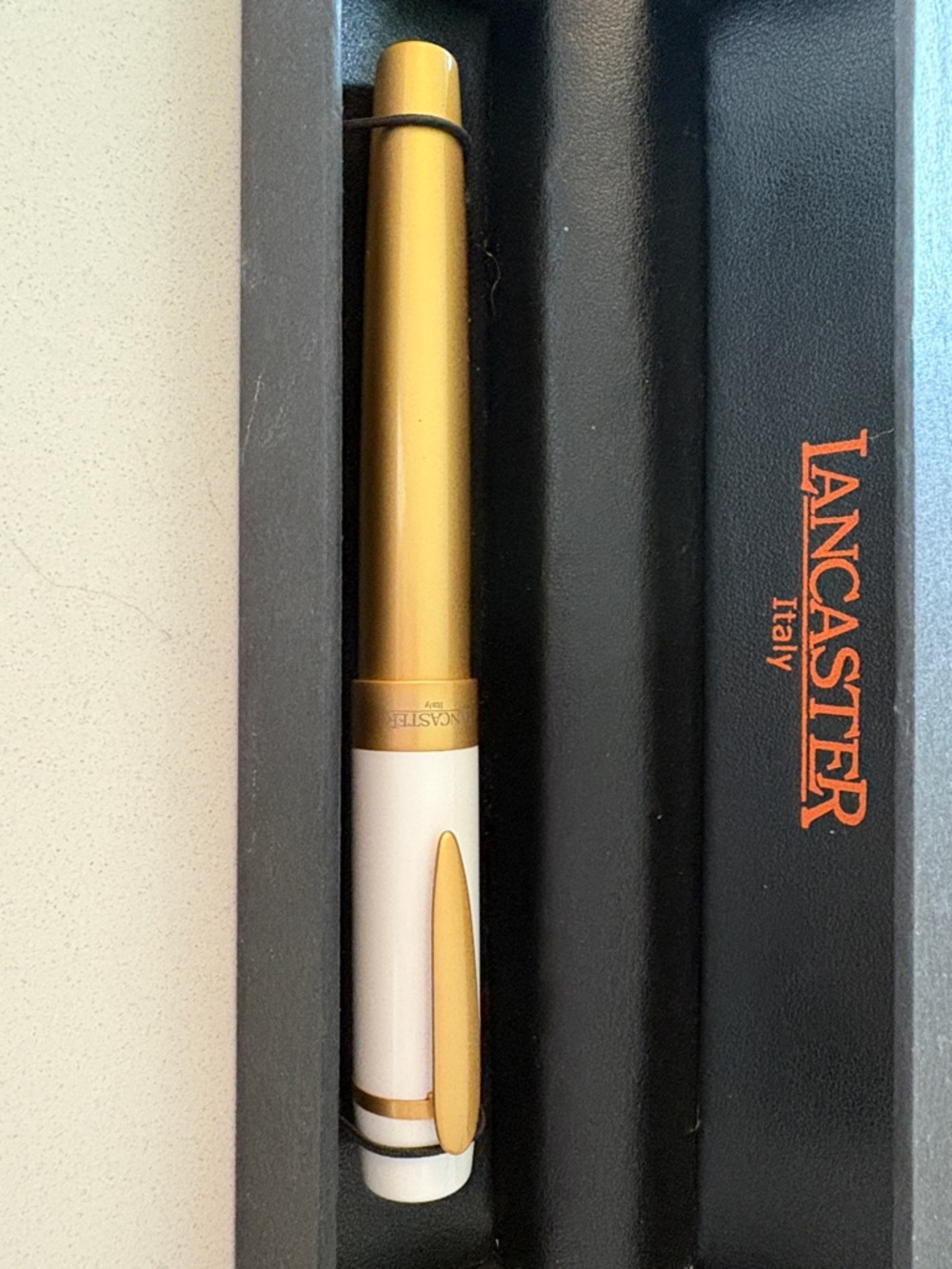 Lancaster Italy White and Gold Fountain Pen - Lancaster